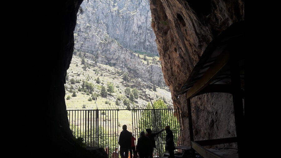 Зиндан пещера (Zindan Mağarası)